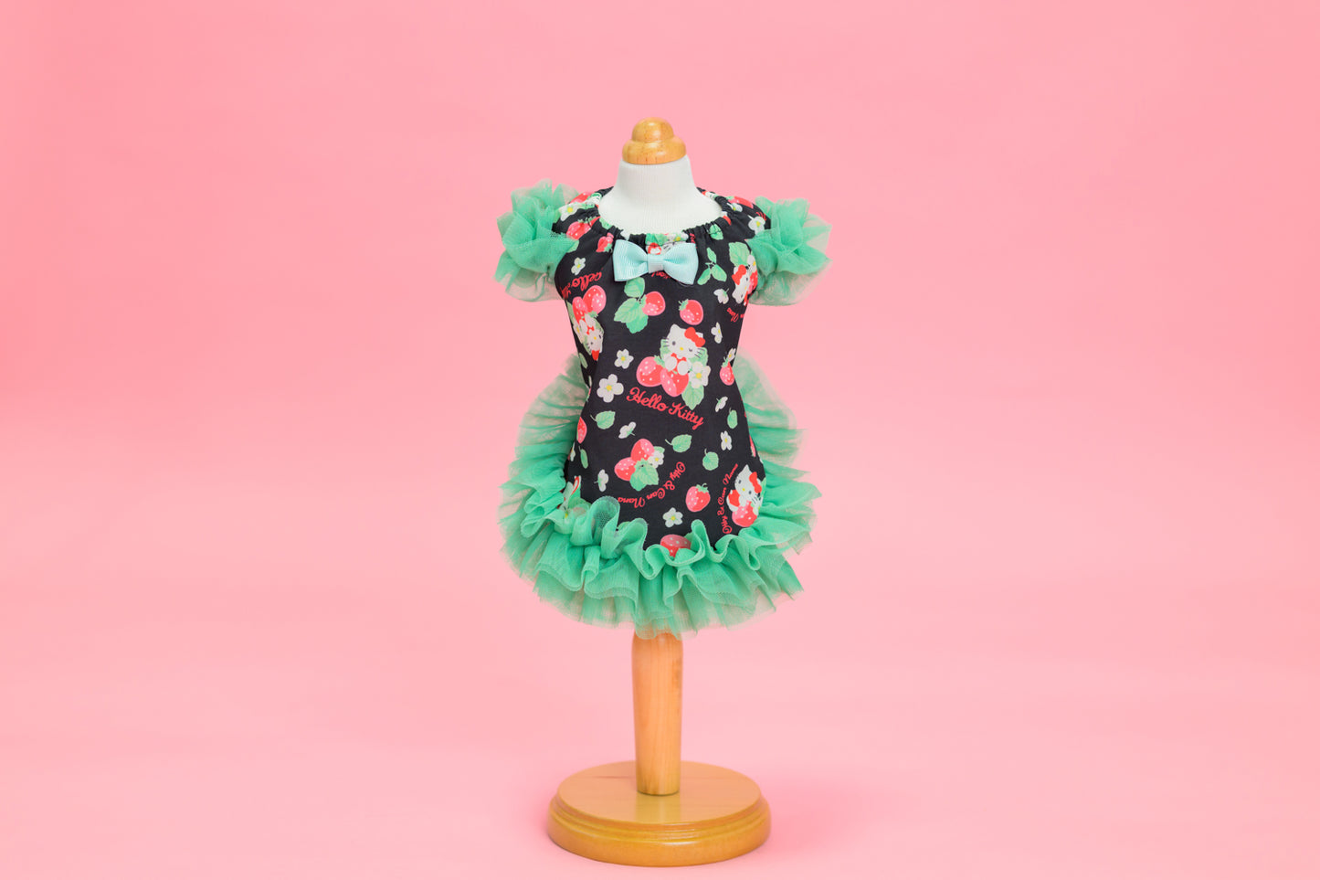 【送料無料】Otty20周年記念|Otty × HELLO KITTY × CanNana コラボドレス|公式限定・CUUN掲載特典付き