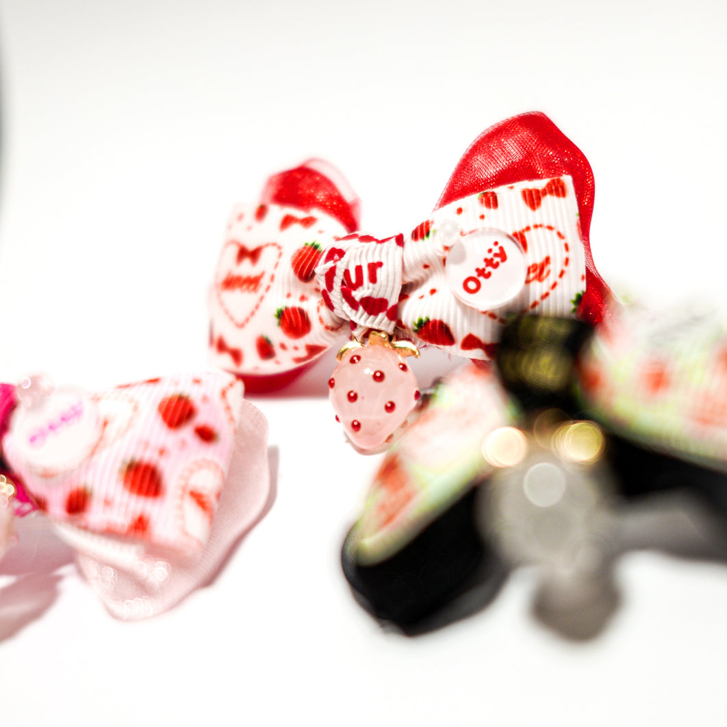 【送料無料】【CUUNオンライン限定】Otty いちごモチーフ バレッタリボン｜Otty × HELLO KITTY × CanNanaにピッタリ！